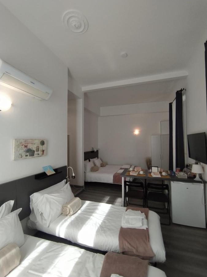 Domus Nikolai Hotel Bari Exterior foto