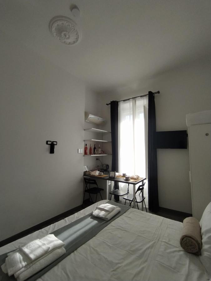 Domus Nikolai Hotel Bari Exterior foto